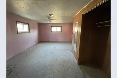 4310 Broadway Street, Manitowoc, WI 54220 - Photo 5