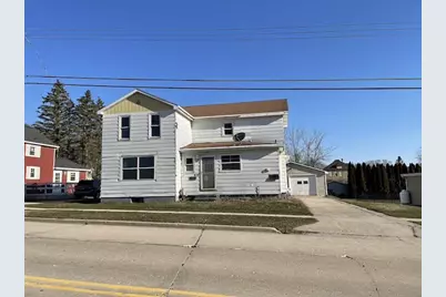 4310 Broadway Street, Manitowoc, WI 54220 - Photo 1