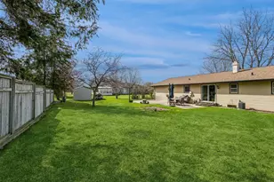 445 La Vesta Ct, Brillion, WI 54110 - Photo 23