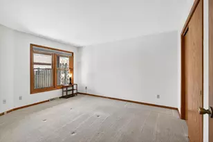 984 Tullar Rd, Neenah, WI 54956 - Photo 13