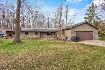 8578 Winncrest Road, Neenah, WI 54956 - Photo 5