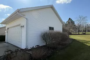 423 Oak St, Denmark, WI 54208 - Photo 3