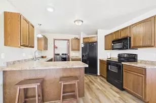 230 Brooke Dr, Omro, WI 54963 - Photo 9