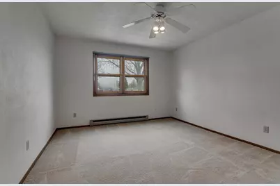 930 Manor Drive #60, Neenah, WI 54956 - Photo 17