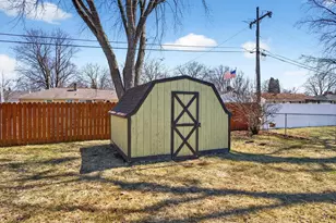 1513 Beauchamp St, Green Bay, WI 54304 - Photo 9