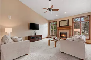 278 Peterlynn Dr, Wrightstown, WI 54180 - Photo 13