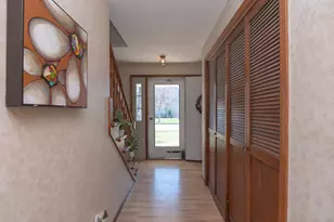 3601 S Bob-O-Link Ln, Appleton, WI 54915 - Photo 5