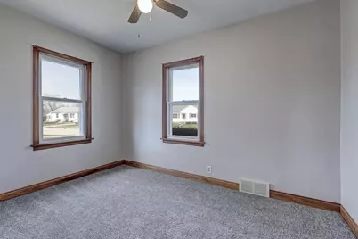 758 Madison Street, Neenah, WI 54956 - Photo 19