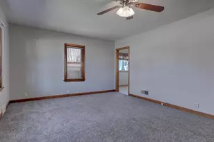 758 Madison St, Neenah, WI 54956 - Photo 9