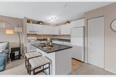 118 S Washington Street #435A, Green Bay, WI 54301 - Photo 11