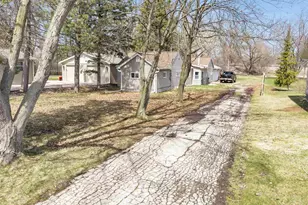 601 E Kalb Ave, Green Bay, WI 54301 - Photo 25