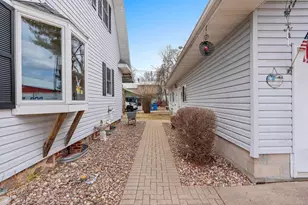 701 E Pleasant St, Gresham, WI 54128 - Photo 7