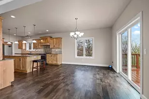 534 Resort Rd, Suamico, WI 54173 - Photo 21