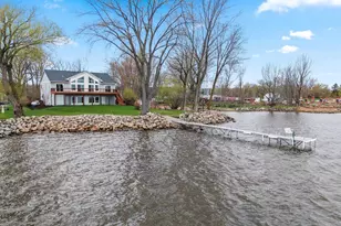 534 Resort Rd, Suamico, WI 54173 - Photo 67