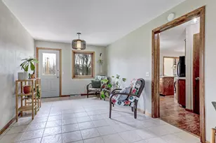 8599 Winncrest Rd, Neenah, WI 54956 - Photo 9
