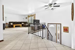 4171 St Francis Park Dr, Green Bay, WI 54313 - Photo 9