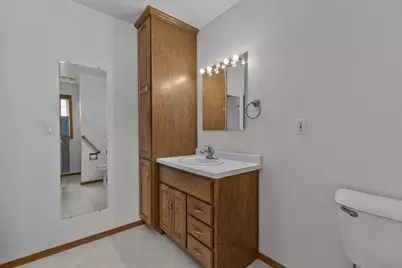 2412 Lupine Court, Menasha, WI 54952 - Photo 17