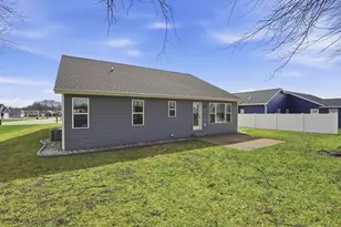 1146 Lori Dr, Neenah, WI 54956 - Photo 27