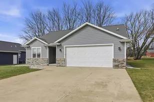 1146 Lori Dr, Neenah, WI 54956 - Photo 23