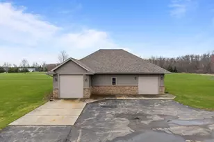E9625 Hickory Ridge Ln, New London, WI 54961 - Photo 15