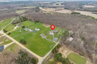 E9625 Hickory Ridge Ln, New London, WI 54961 - Photo 17