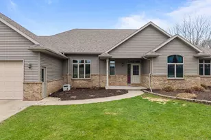 E9625 Hickory Ridge Ln, New London, WI 54961 - Photo 7