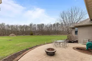 E9625 Hickory Ridge Ln, New London, WI 54961 - Photo 13