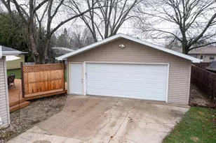 1058 Tullar Rd, Neenah, WI 54956 - Photo 25