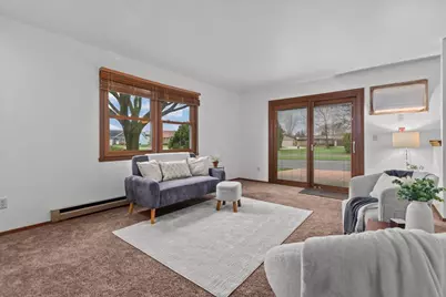 975 Manor Drive #78, Neenah, WI 54956 - Photo 7