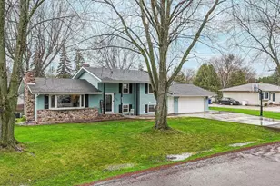 833 Butte St, Neenah, WI 54956 - Photo 35