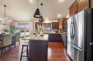3165 Howard View Ln, Green Bay, WI 54313 - Photo 13