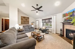 3165 Howard View Ln, Green Bay, WI 54313 - Photo 7
