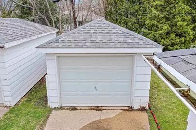 801 Caroline Street, Neenah, WI 54956 - Photo 9