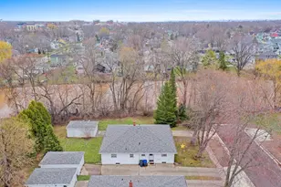 801 Caroline St, Neenah, WI 54956 - Photo 3
