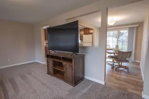 1330 Crystal Ct, Waupaca, WI 54981 - Photo 9