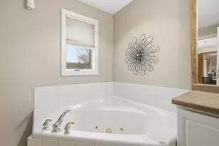 E8958 Broken Branch Ln, New London, WI 54961 - Photo 19