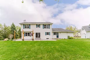 1966 Sky Ranch Ave, Oshkosh, WI 54904 - Photo 45