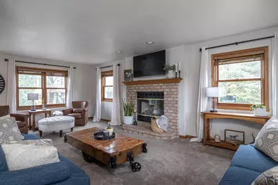 1966 Sky Ranch Avenue, Oshkosh, WI 54904 - Photo 5
