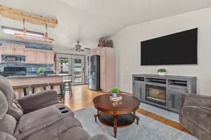 1130 Grant St, Appleton, WI 54914 - Photo 9