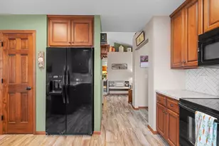 3519 Sandgate Castle Dr, Green Bay, WI 54313 - Photo 5