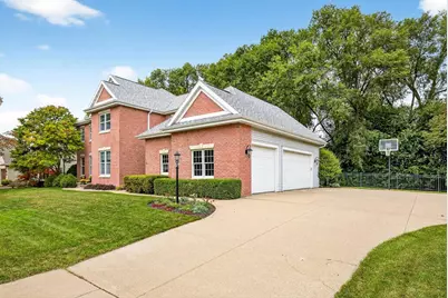 478 Hawthorne Street, Neenah, WI 54956 - Photo 3