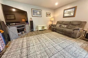 2623 Oakcrest Dr, Neenah, WI 54956 - Photo 13