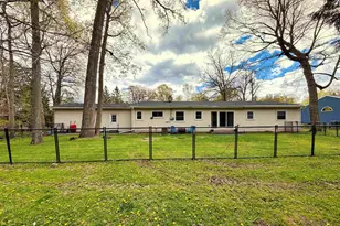 2623 Oakcrest Dr, Neenah, WI 54956 - Photo 45