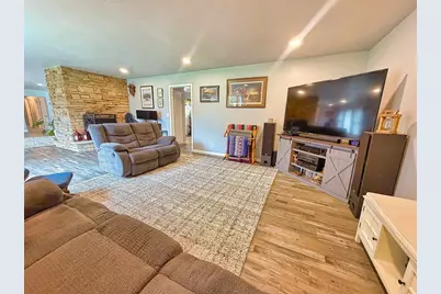 2623 Oakcrest Drive, Neenah, WI 54956 - Photo 11