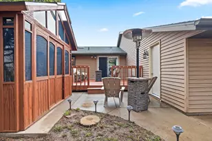 1138 Trailwood Dr, De Pere, WI 54115 - Photo 9
