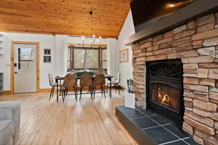 2268 E Maple Ln, Waupaca, WI 54981 - Photo 7
