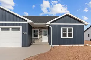 N9259 Anton St, Appleton, WI 54915 - Photo 3