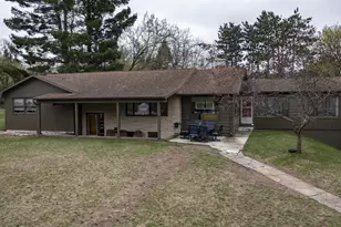 218 High St, Waupaca, WI 54981 - Photo 3