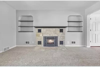 311 Cedar Street, Pulaski, WI 54162 - Photo 11