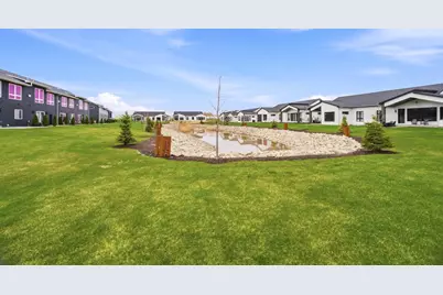 396 Aldon Circle, Green Bay, WI 54304 - Photo 39